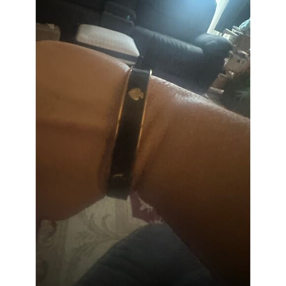 Kate Spade New York "Heart You" Enamel Hinged Bangle Bracelet EUC - Picture 7 of 8